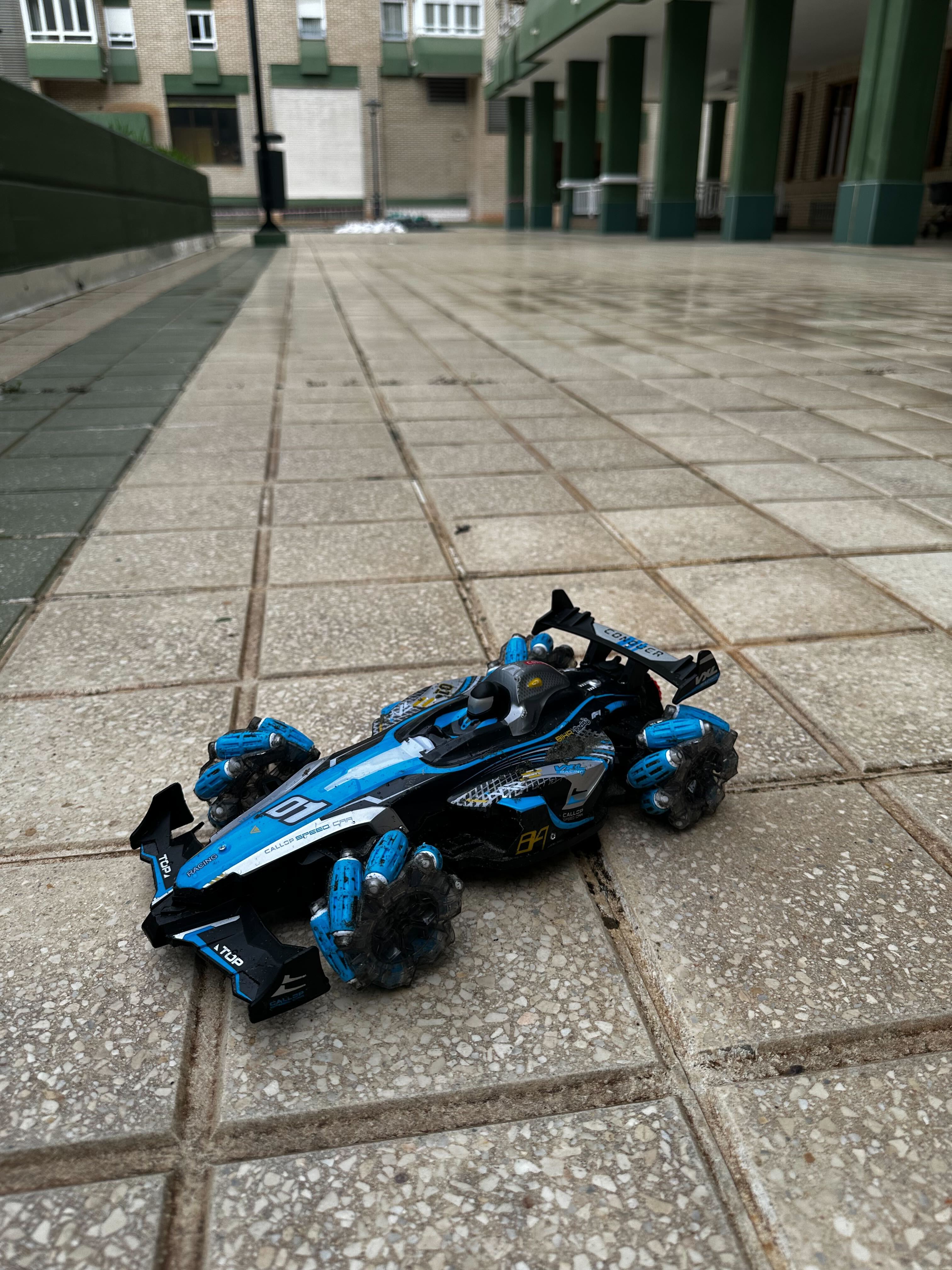 F1 Turbo Drift RC - Gesture Control RC Car with 360° Drift